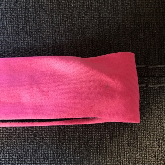 lululemon Headband-FREE W ANY LULU PURCHASE OF $50 - Picture 4 of 4